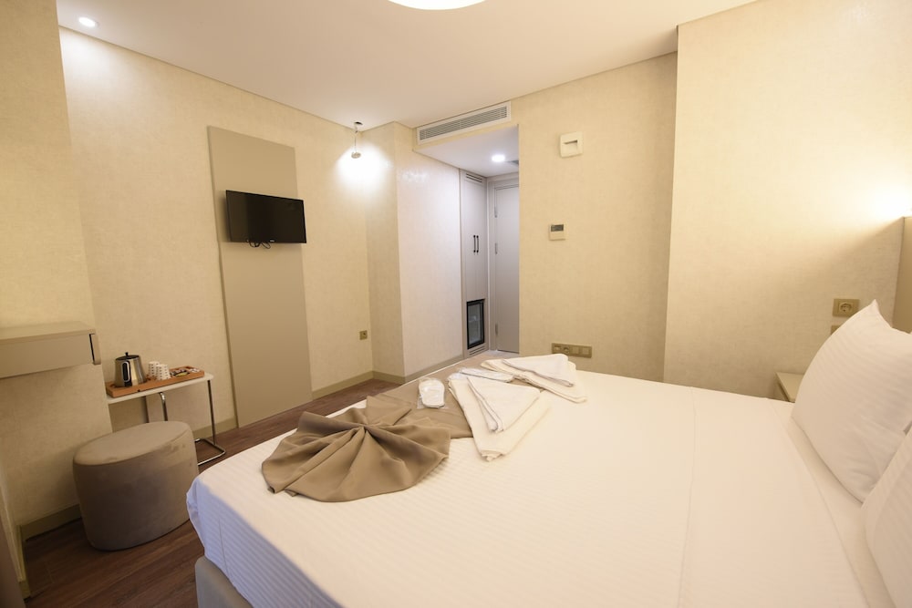 Florina Hotel 12/20