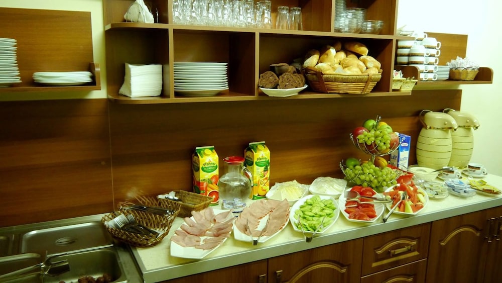 Kruja Hotel 50/65