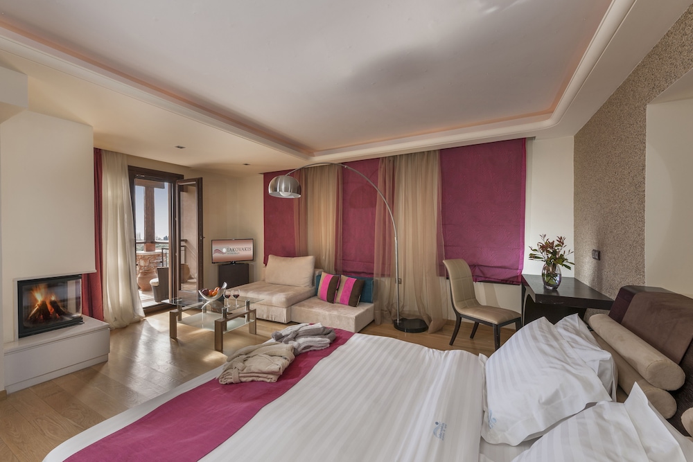 Iakovakis Suites Spa 7/50