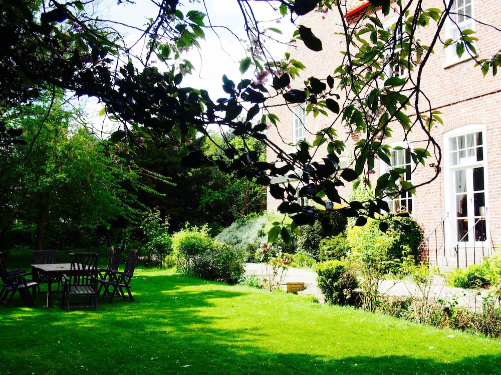 Wrangham House Hotel 32/39
