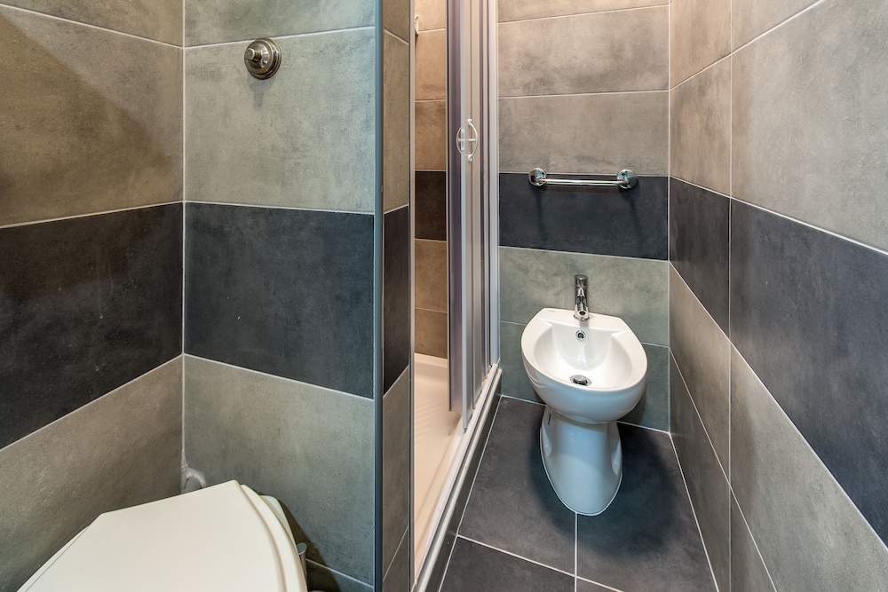 Alessandro A San Pietro Best Bed 26/33