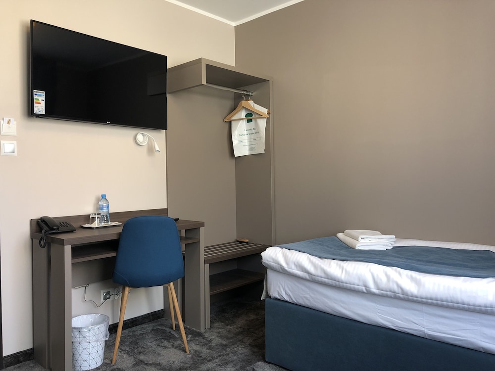 Hotel Sleep 35/70