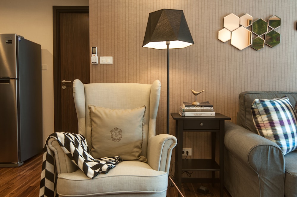 The Title KR Beach Condotel Rawai Phuket 25/37