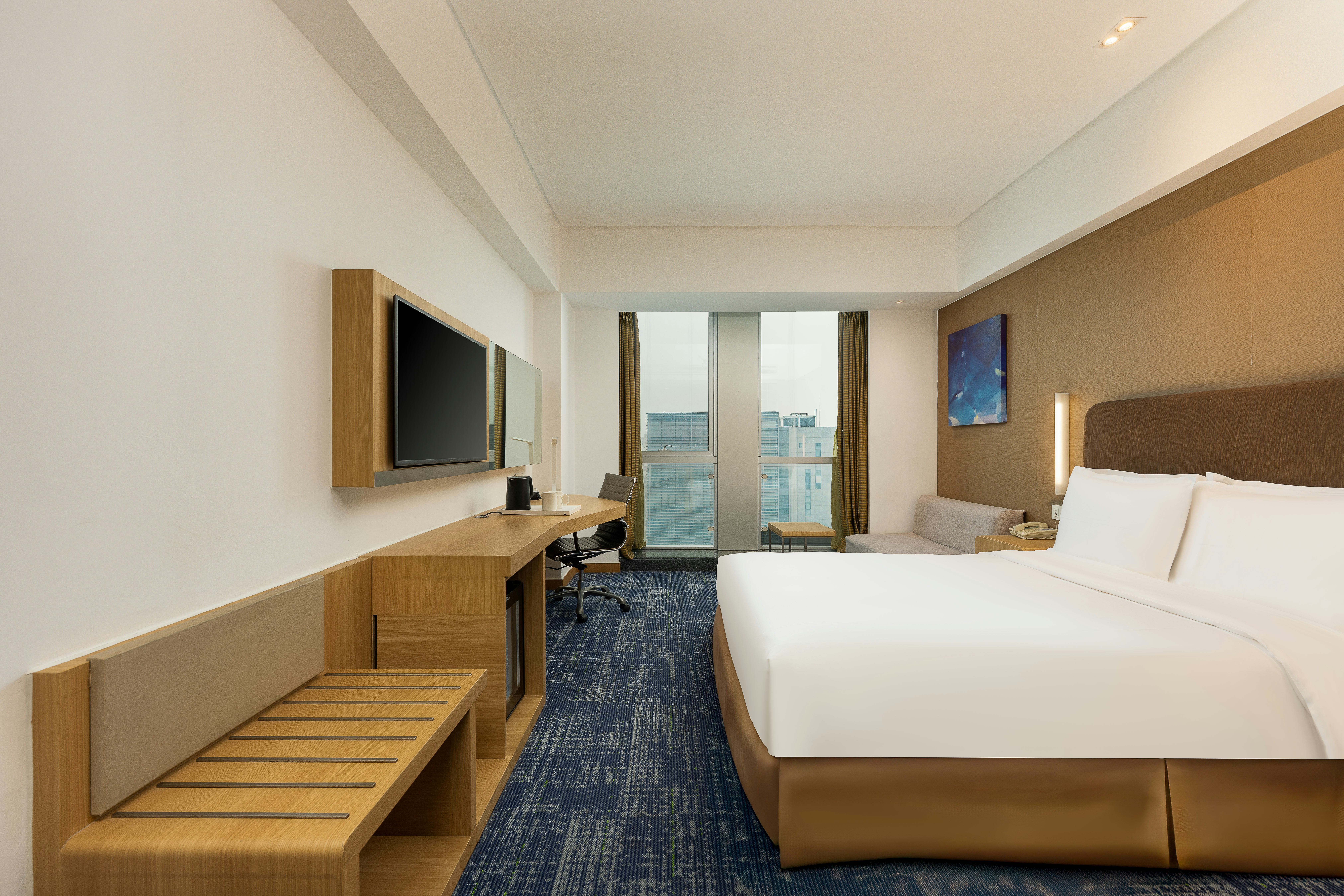 HOLIDAY INN EXPRESS SHANGHAI JINSHA 21/50