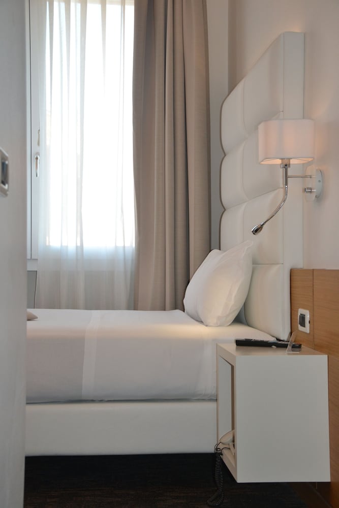 ELITE HOTEL RESIDENCE 35/69