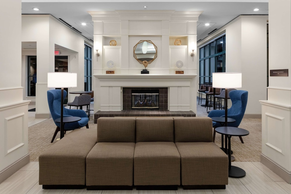 Hilton Garden Inn Atlanta Perimeter Center 6/64
