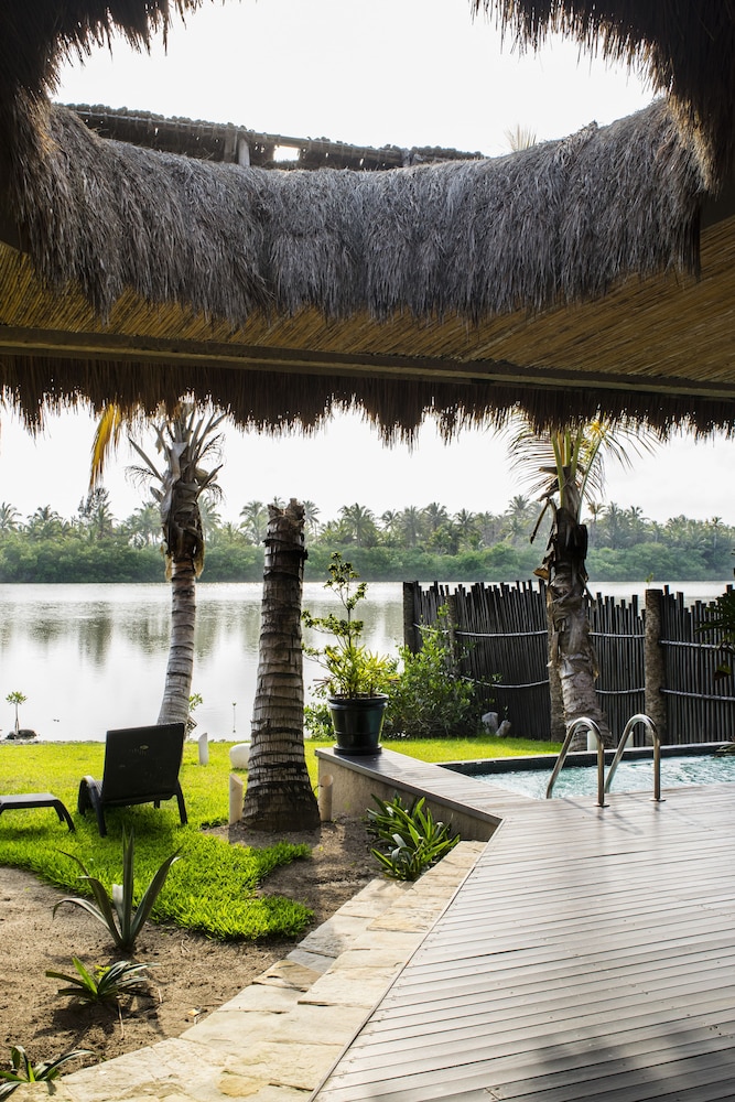 Isla Tajin Beach and River Resort 37/54