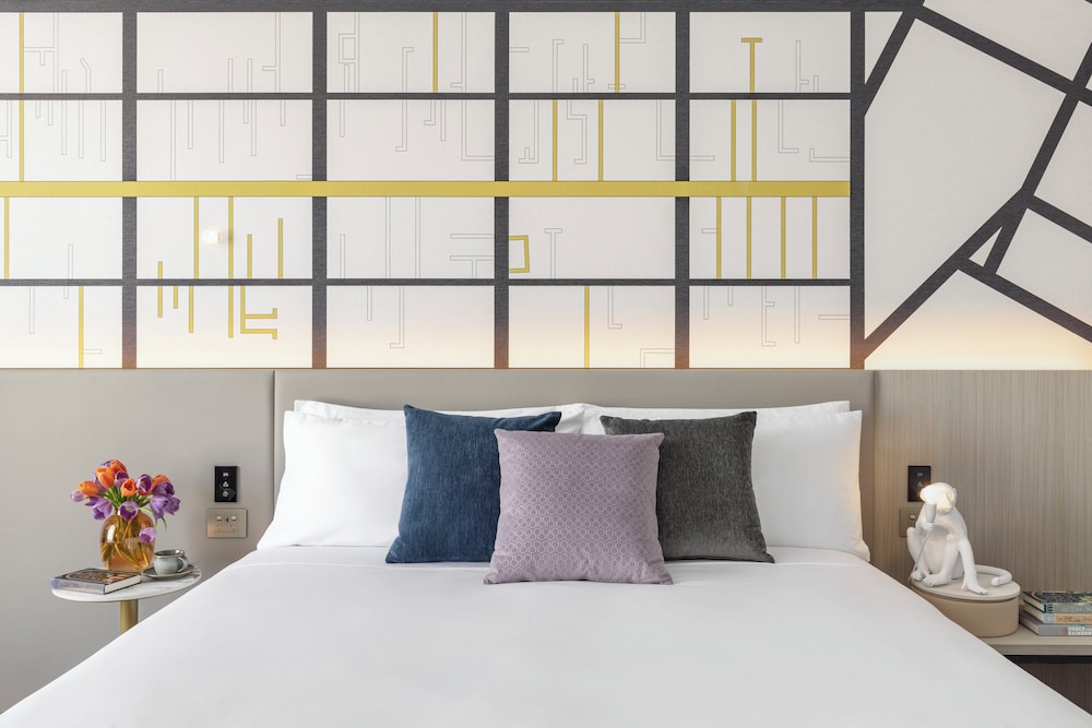 Hotel Indigo Melbourne Little Collins by IHG 23/48