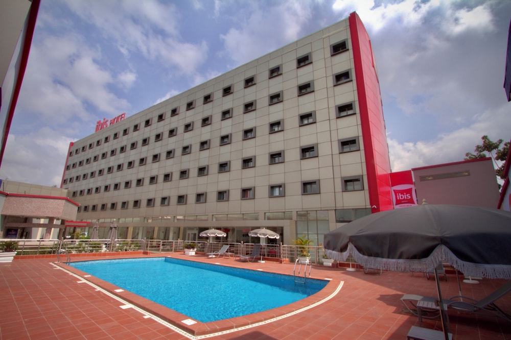 Ibis Lagos Ikeja 6/74