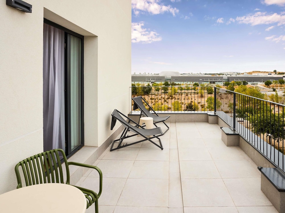 Ibis Styles Madrid Airport Valdebebas 25/50
