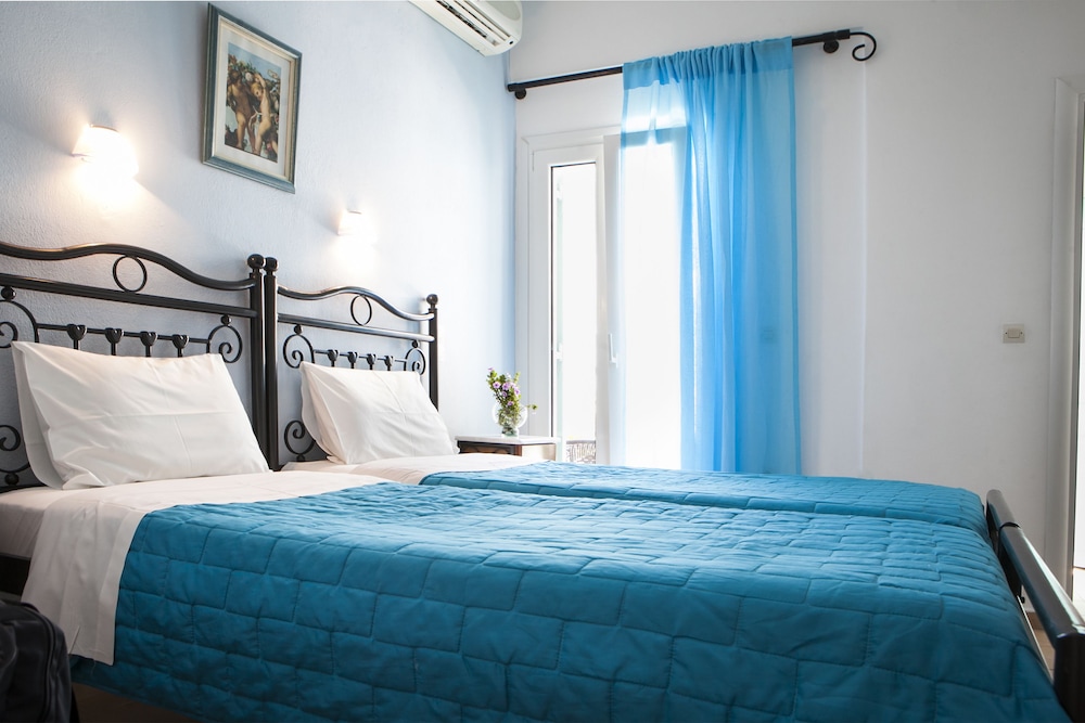 Asteri Hotel Ornos 8/46