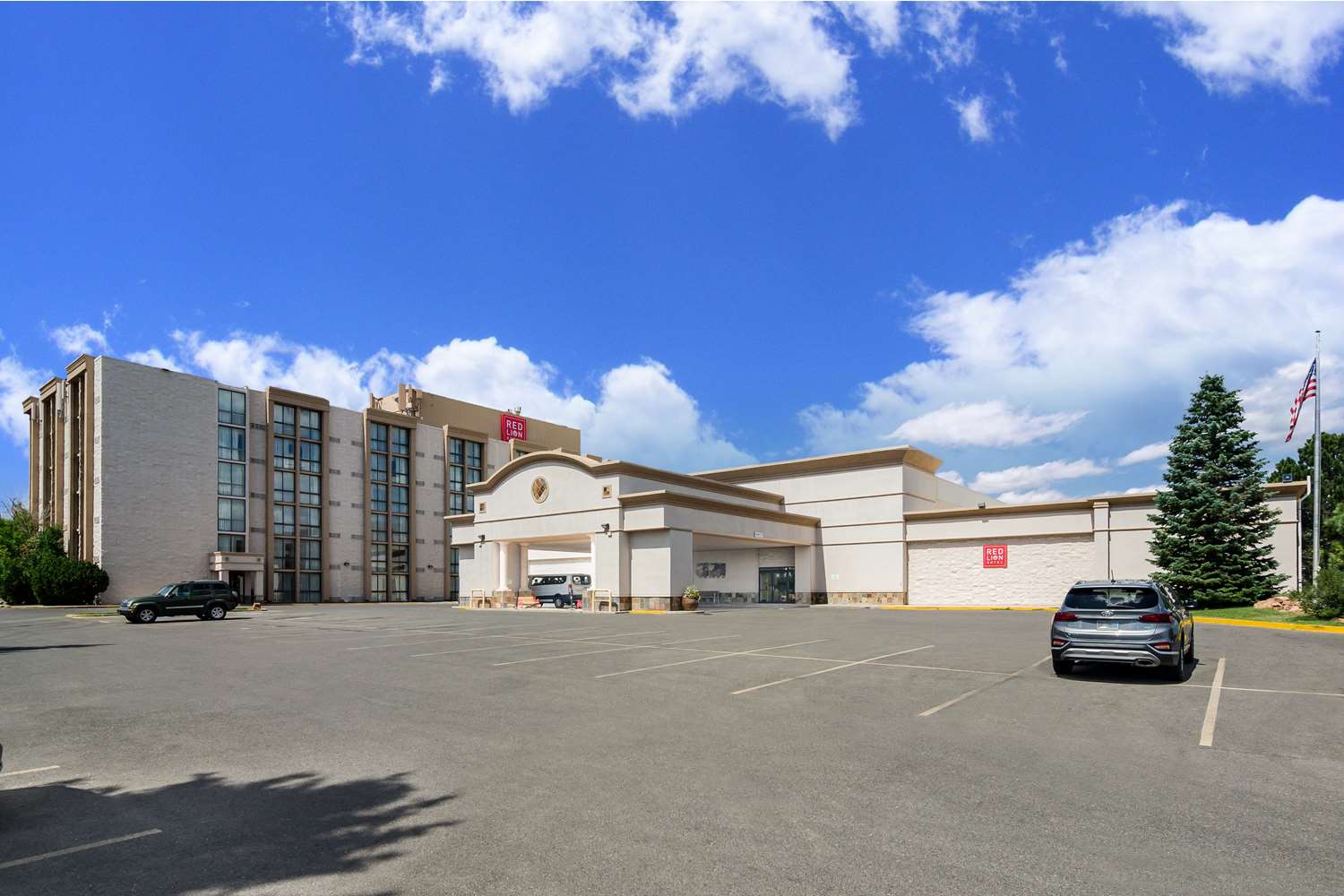 Red Lion Hotel Conference Center Cheyenne 55/65