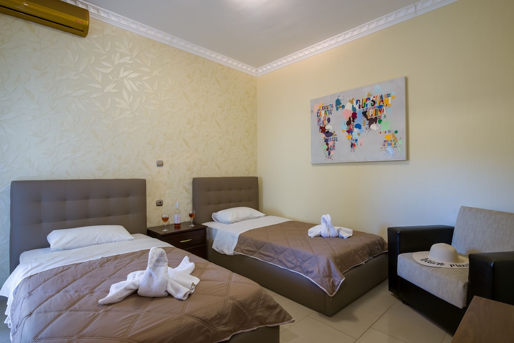 Paradice Hotel Luxury Suites 14/50