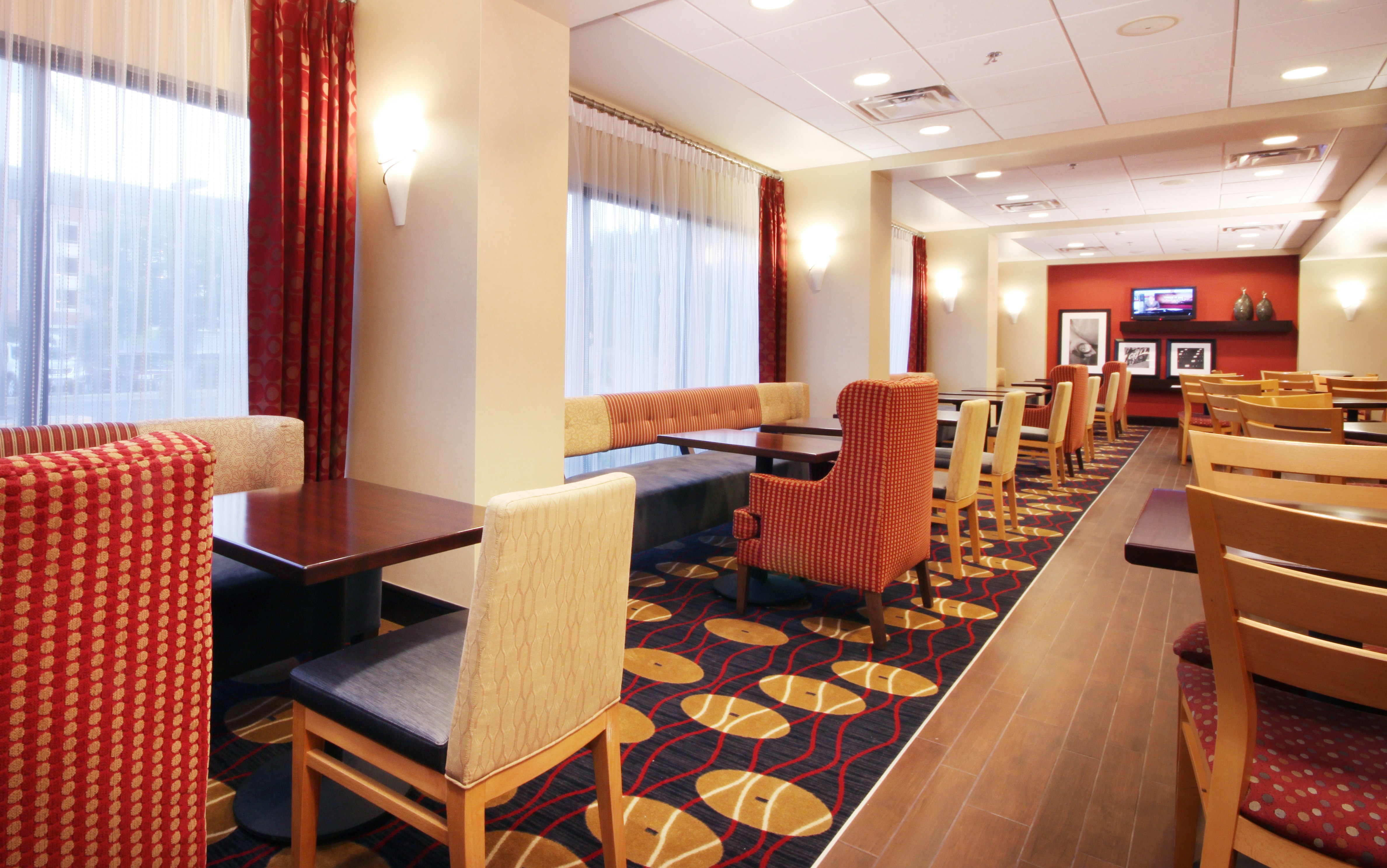 Hampton Inn Champaign/Urbana 41/63