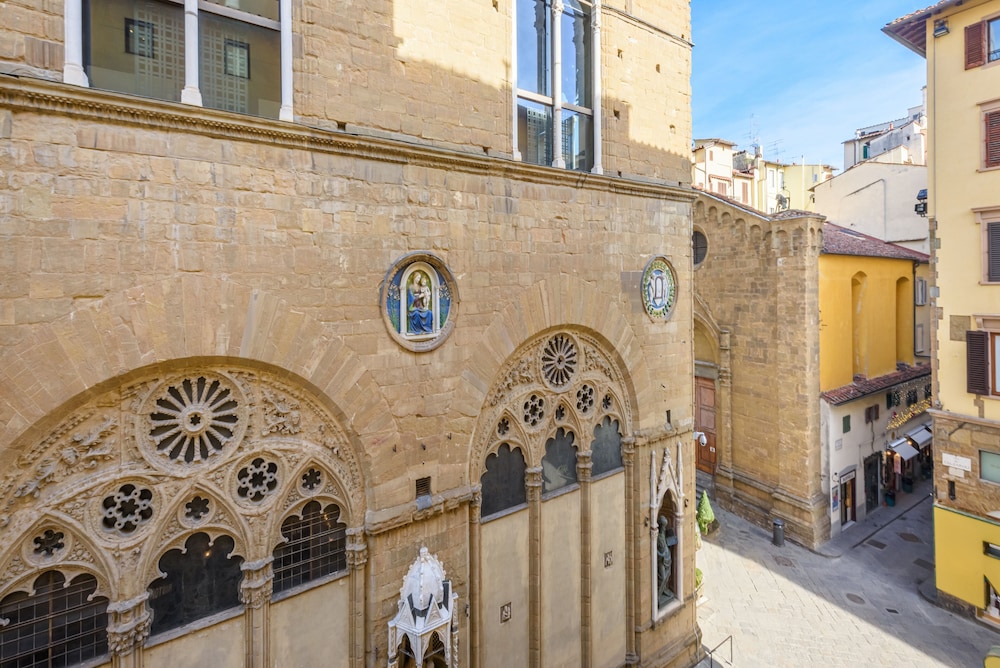 Orsanmichele View 3/41