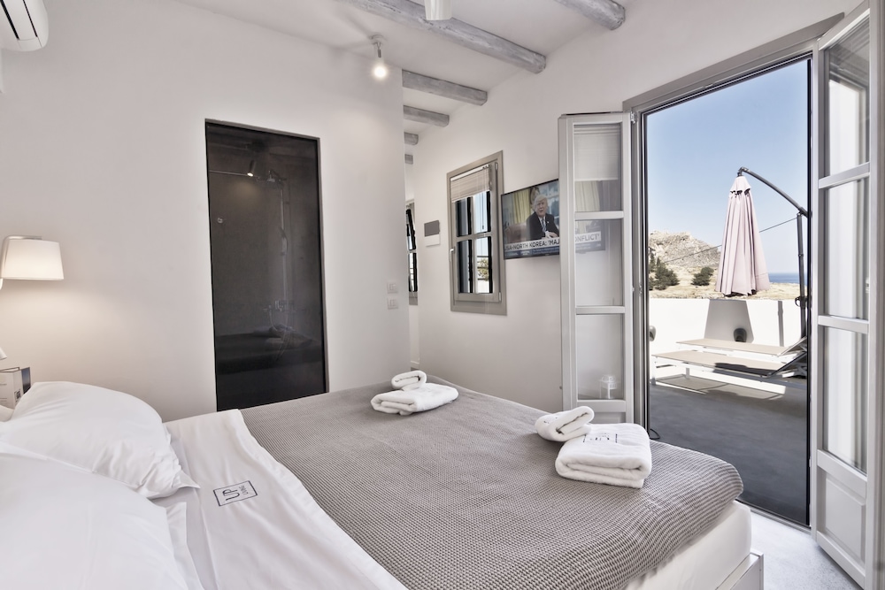 Lindos Comfy Suites 21/58