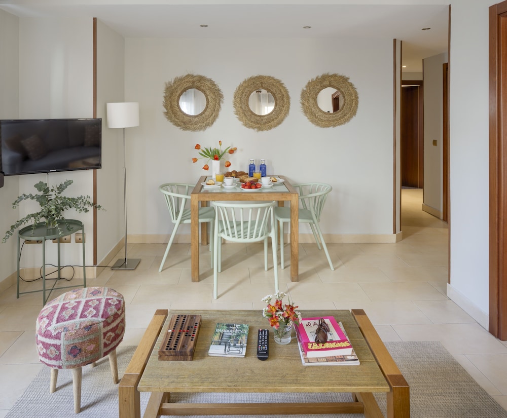 Apartamentos Suites Oficentro 63/72