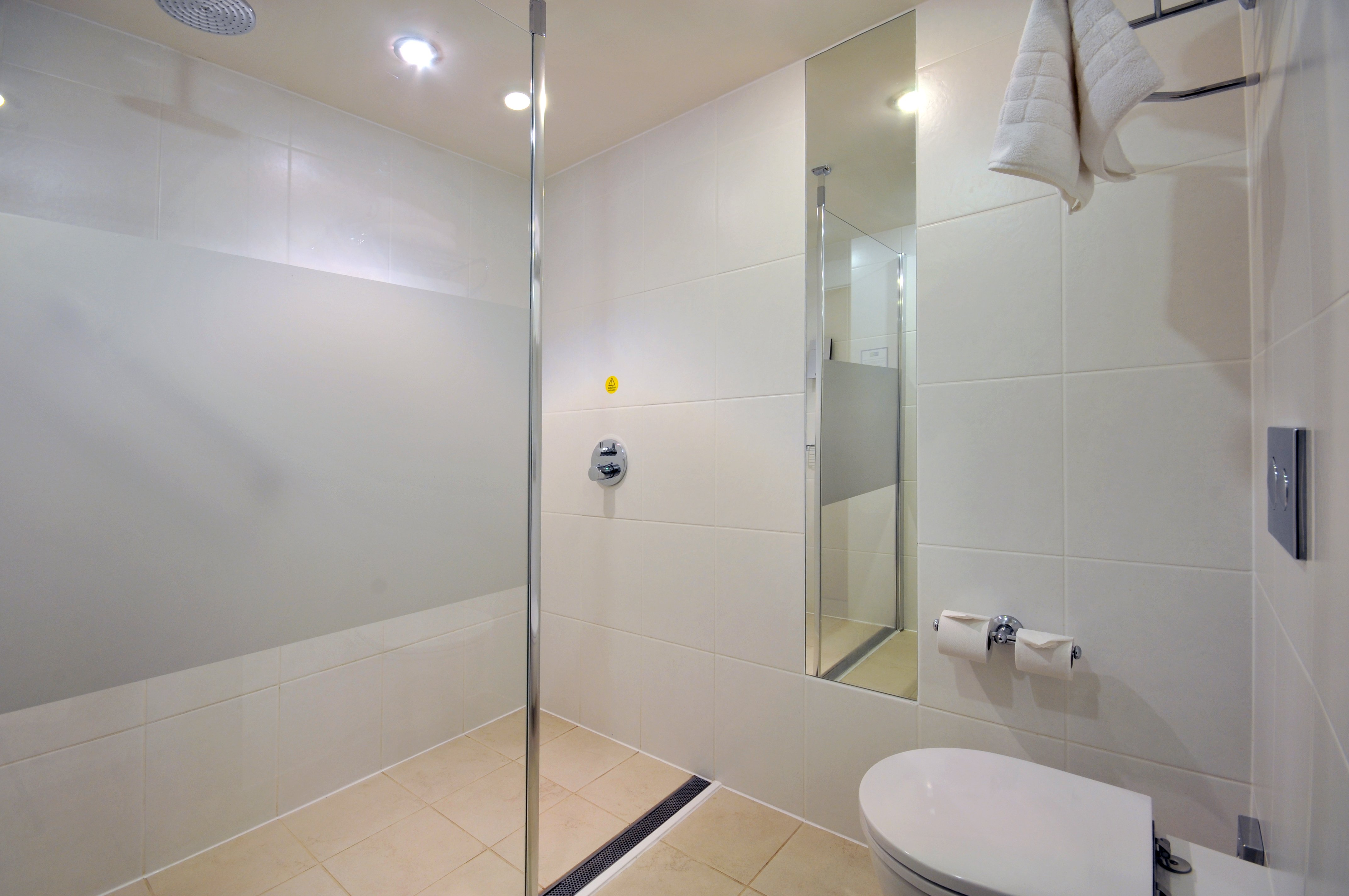 Holiday Inn Express Leigh - Sports Village 46/50