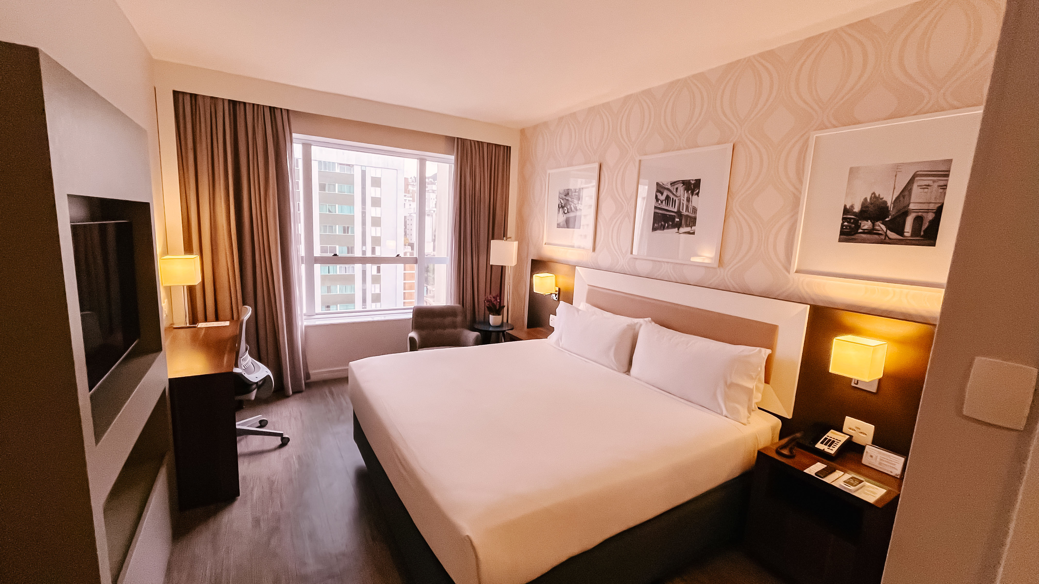 غرفة ديلوكس بسرير كينج، Holiday Inn Belo Horizonte Savassi 4/10