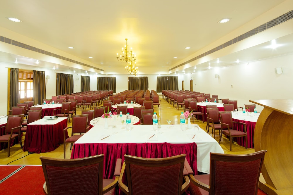 Le Pondy Resort 36/50