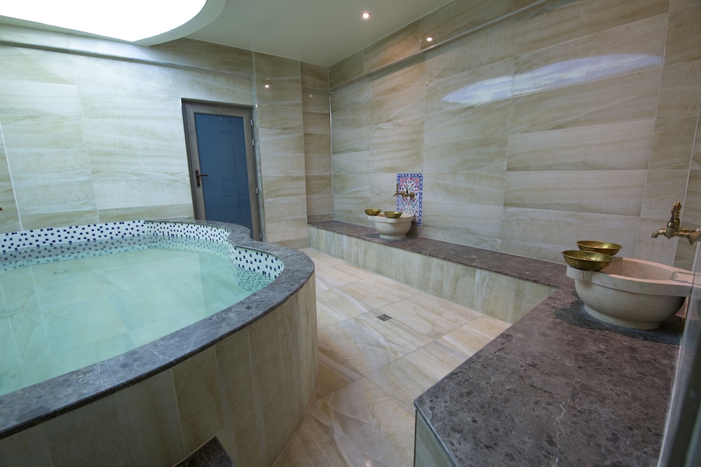 Huzur Thermal Hotel 23/50
