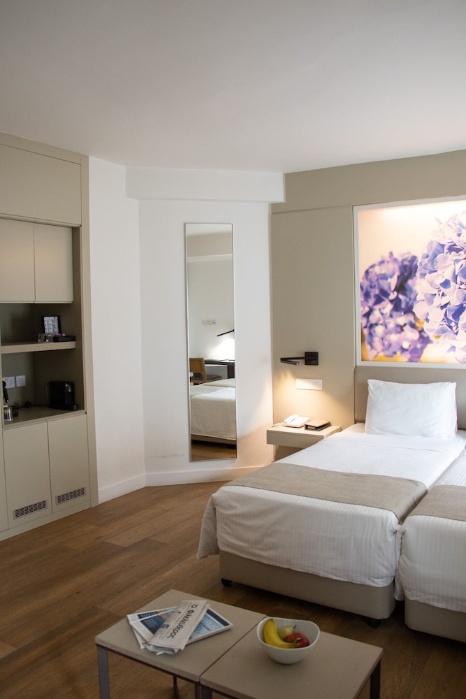 The Classic Hotel Nicosia - Handwritten Collection 22/62