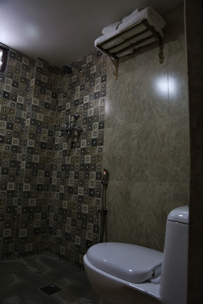 Sabila Boutique Hotel Pvt. Ltd. 44/46