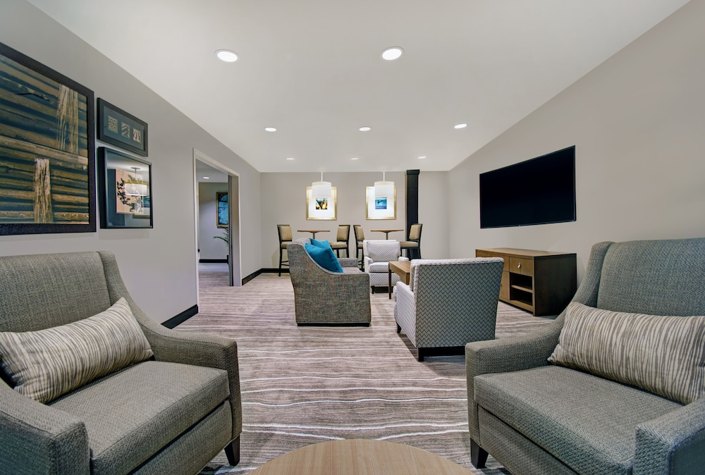 Staybridge Suites Sterling Heights Detroit Area 47/65