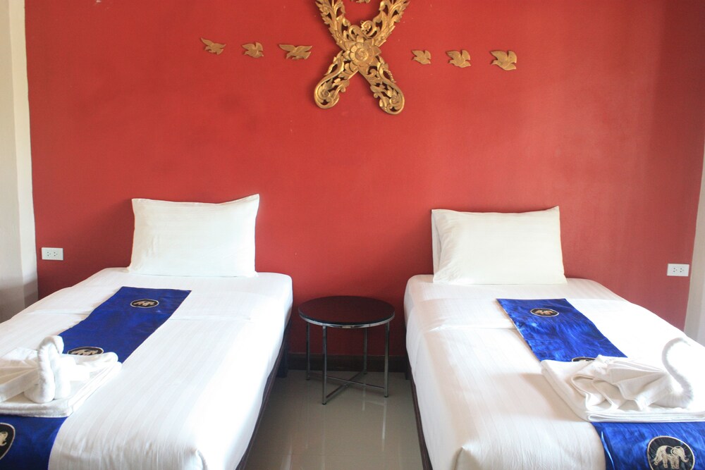 Sawasdee River Kwai Lodge 24/47