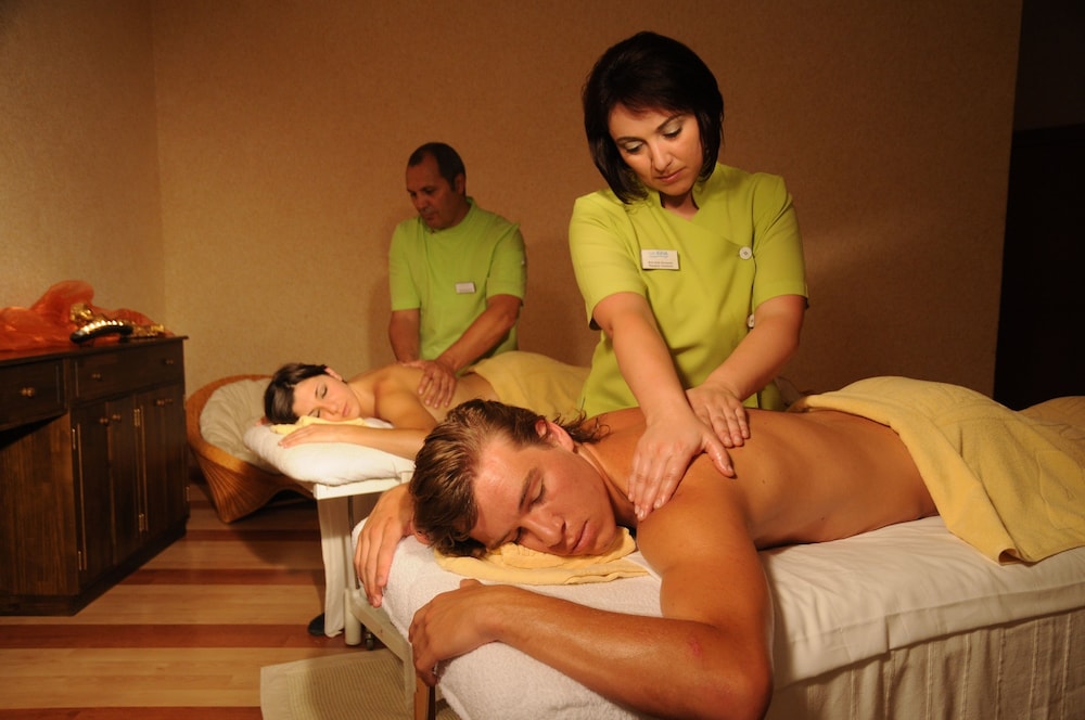 Beatriz Costa & Spa 48/70