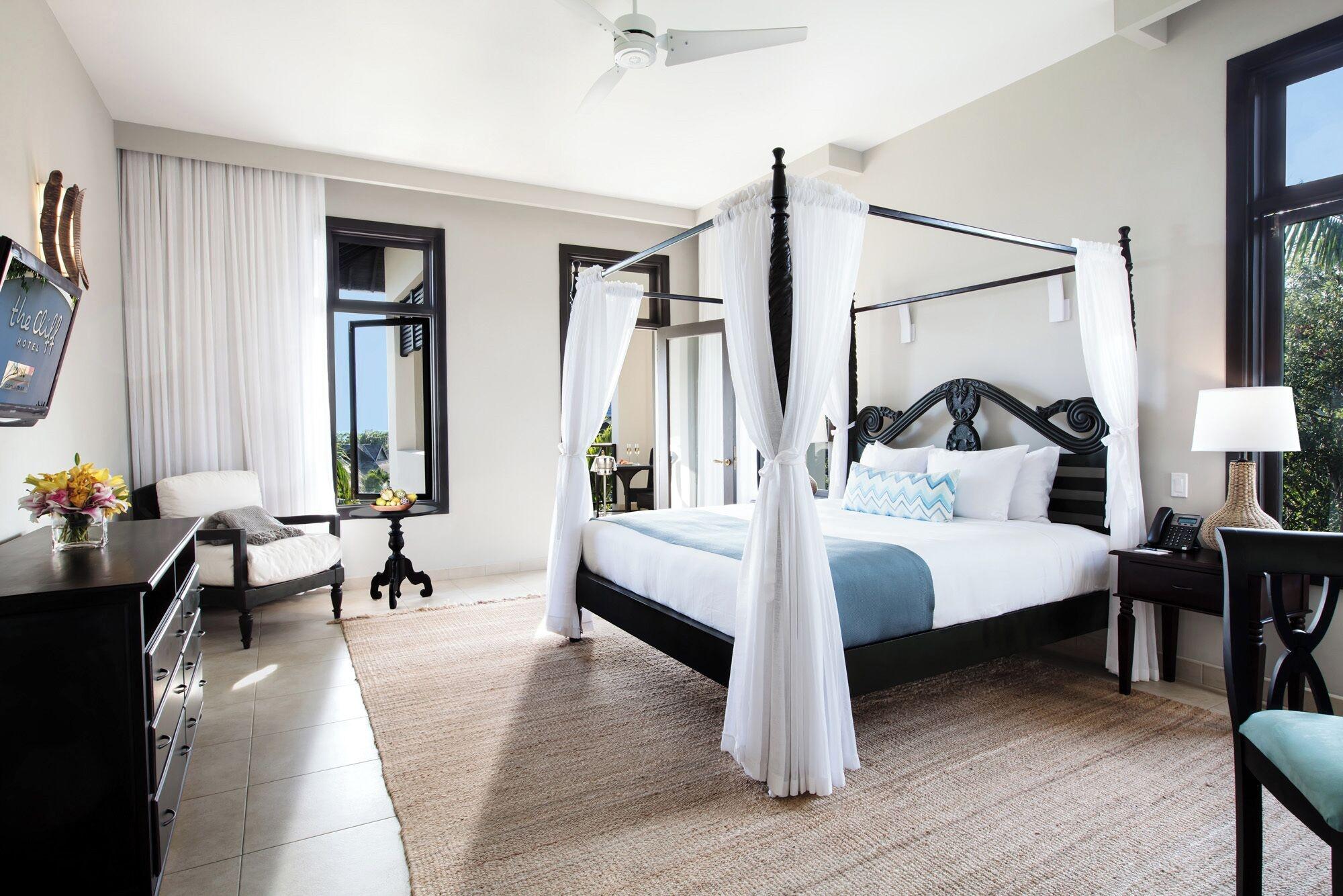 1 Bedroom, Suite, with Pool