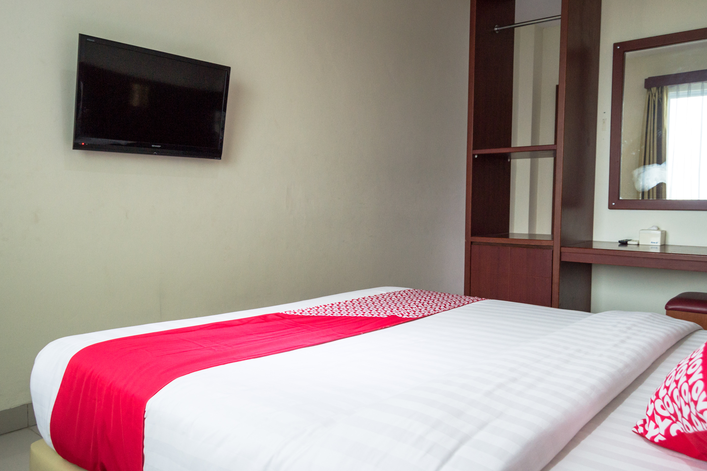 OYO 775 Aviari Hotel 25/50