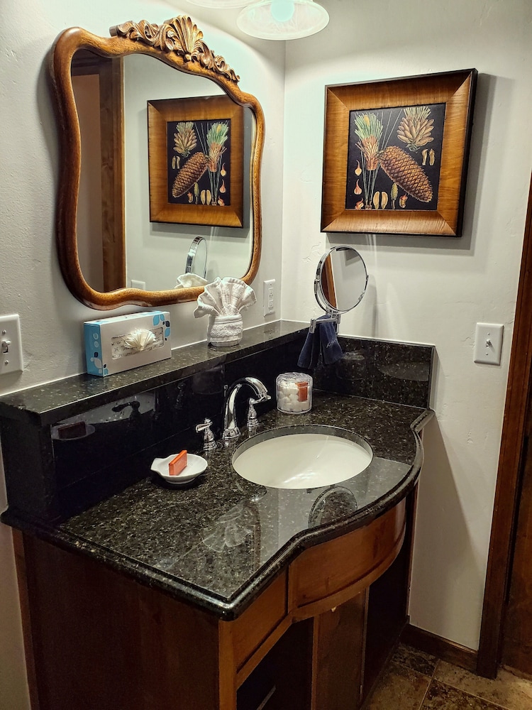 Parkway Inn 61/64
