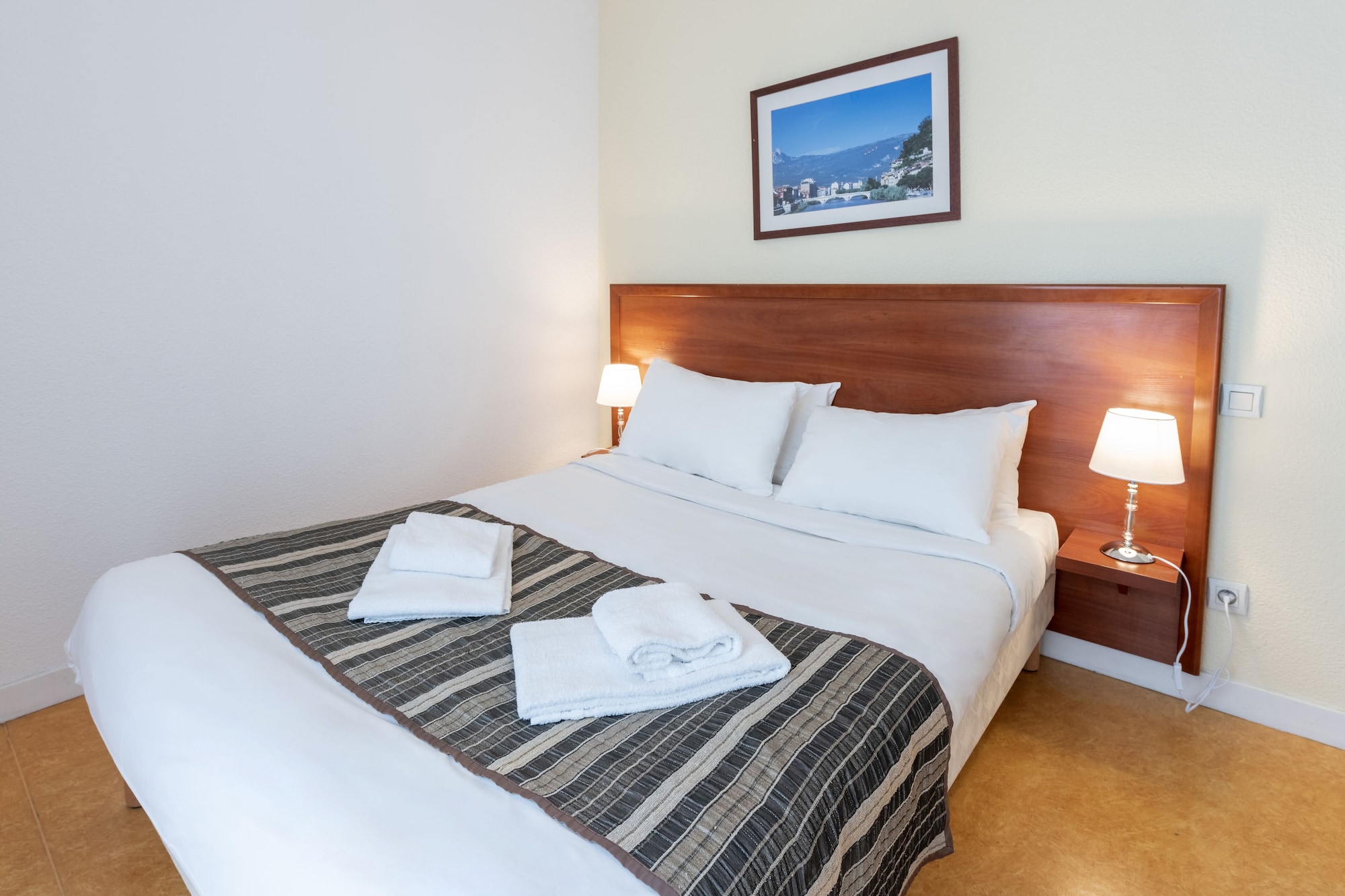 1 BEDROOM, APARTMENT