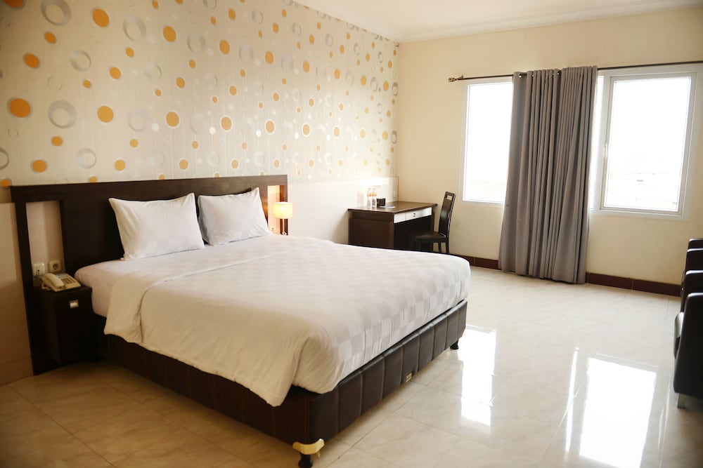 Hotel 88 Jember 18/50