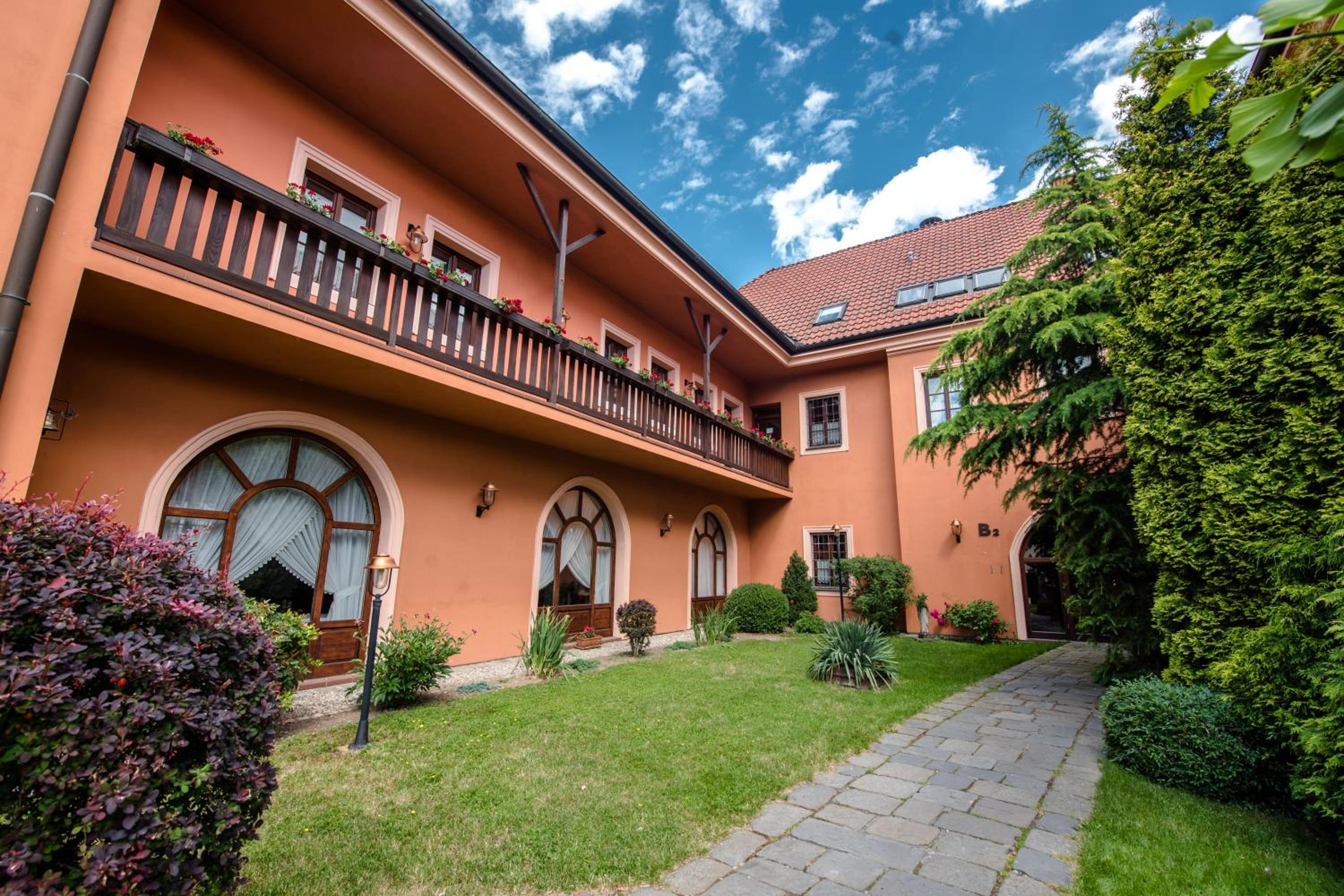 Hotel Octarna 60/68