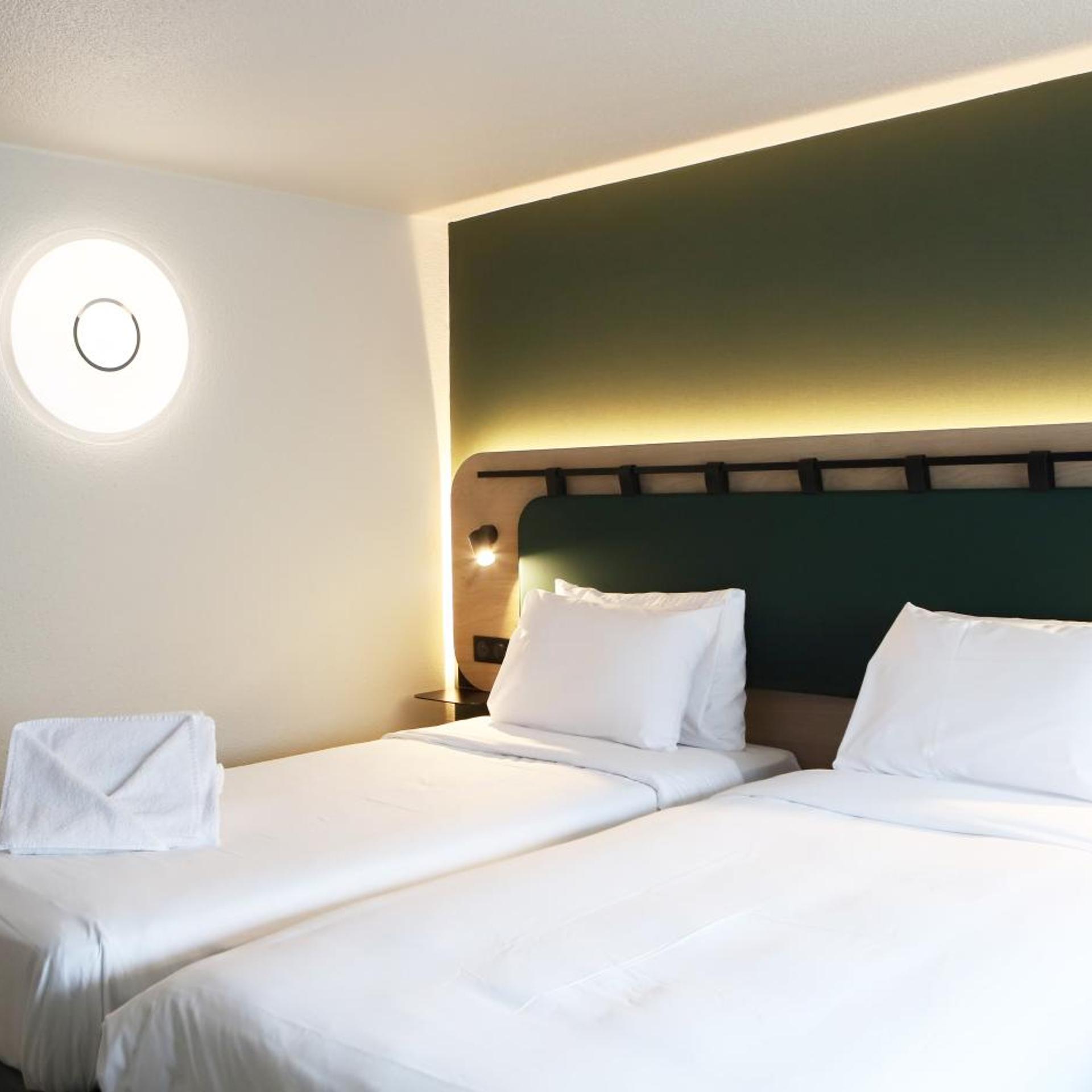 Standard, Single Bed, Exterior Entrance