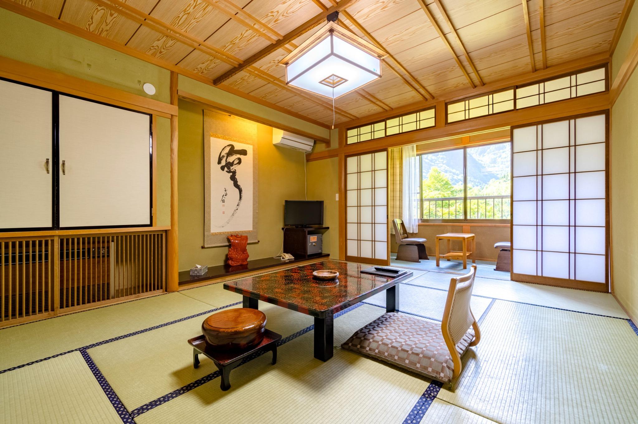 4 Futon Beds, North View