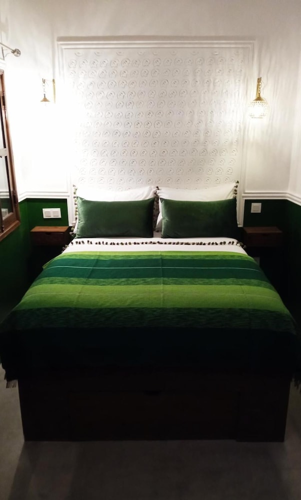 Riad Heklek 17/50