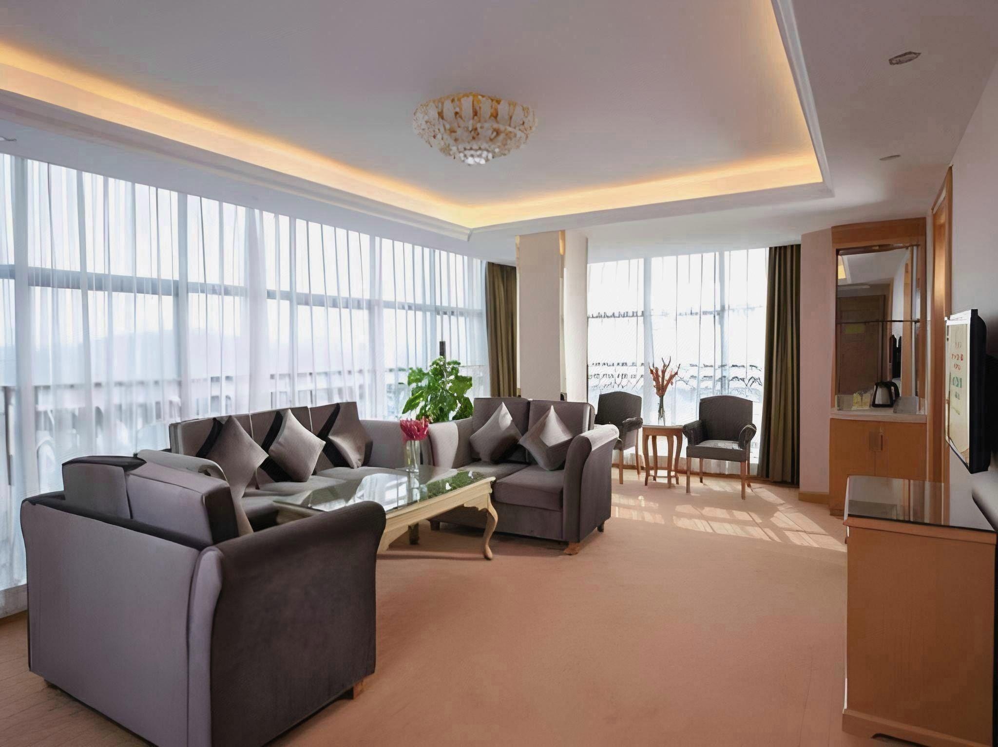 Vienna Hotel (Changlong Dashi River Garden Store in Panyu, Guangzhou) 34/47