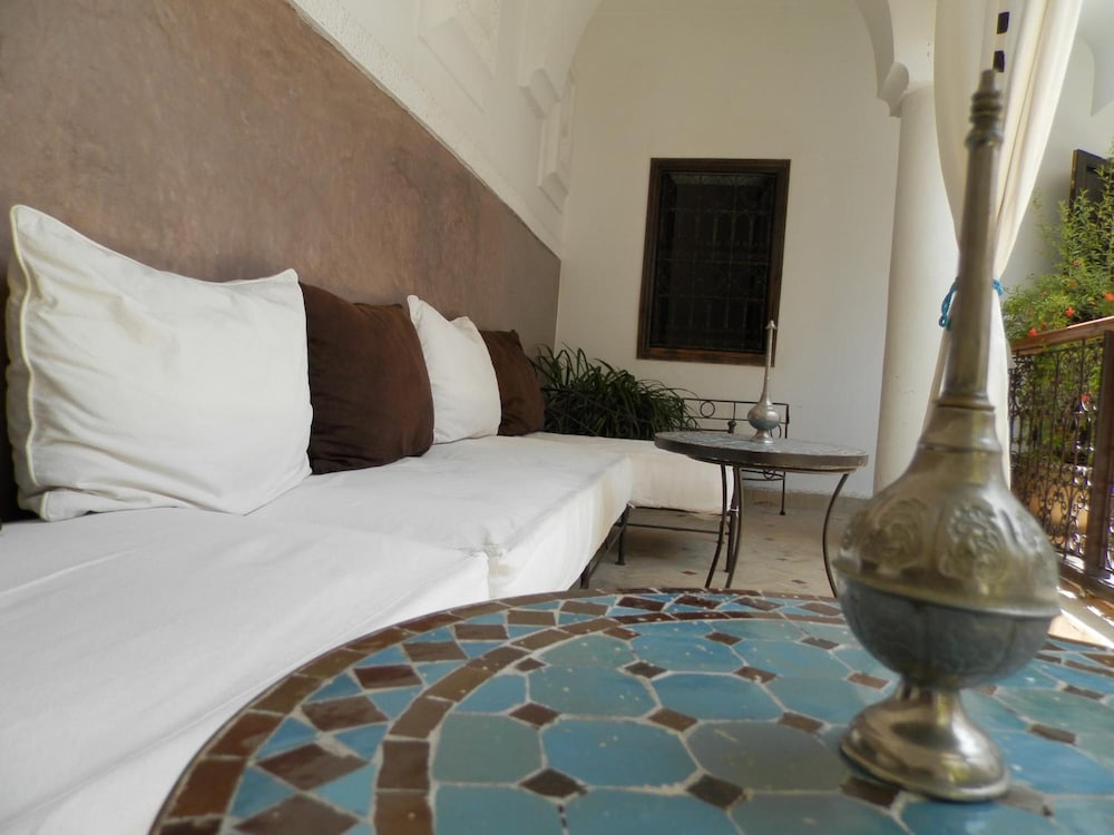 Riad Ailen 22/50