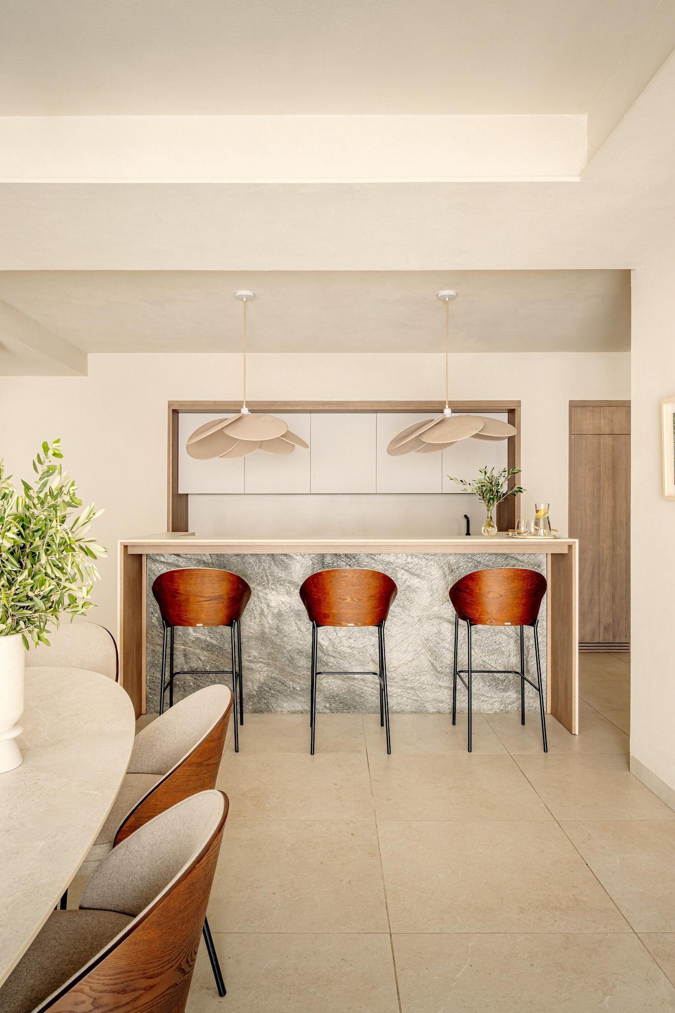 ANFITRION VILLAS & SUITES MARBELLA 48/50