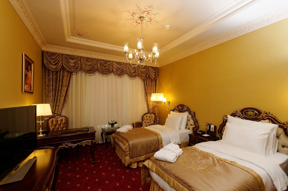 MEYRA PALACE 24/69