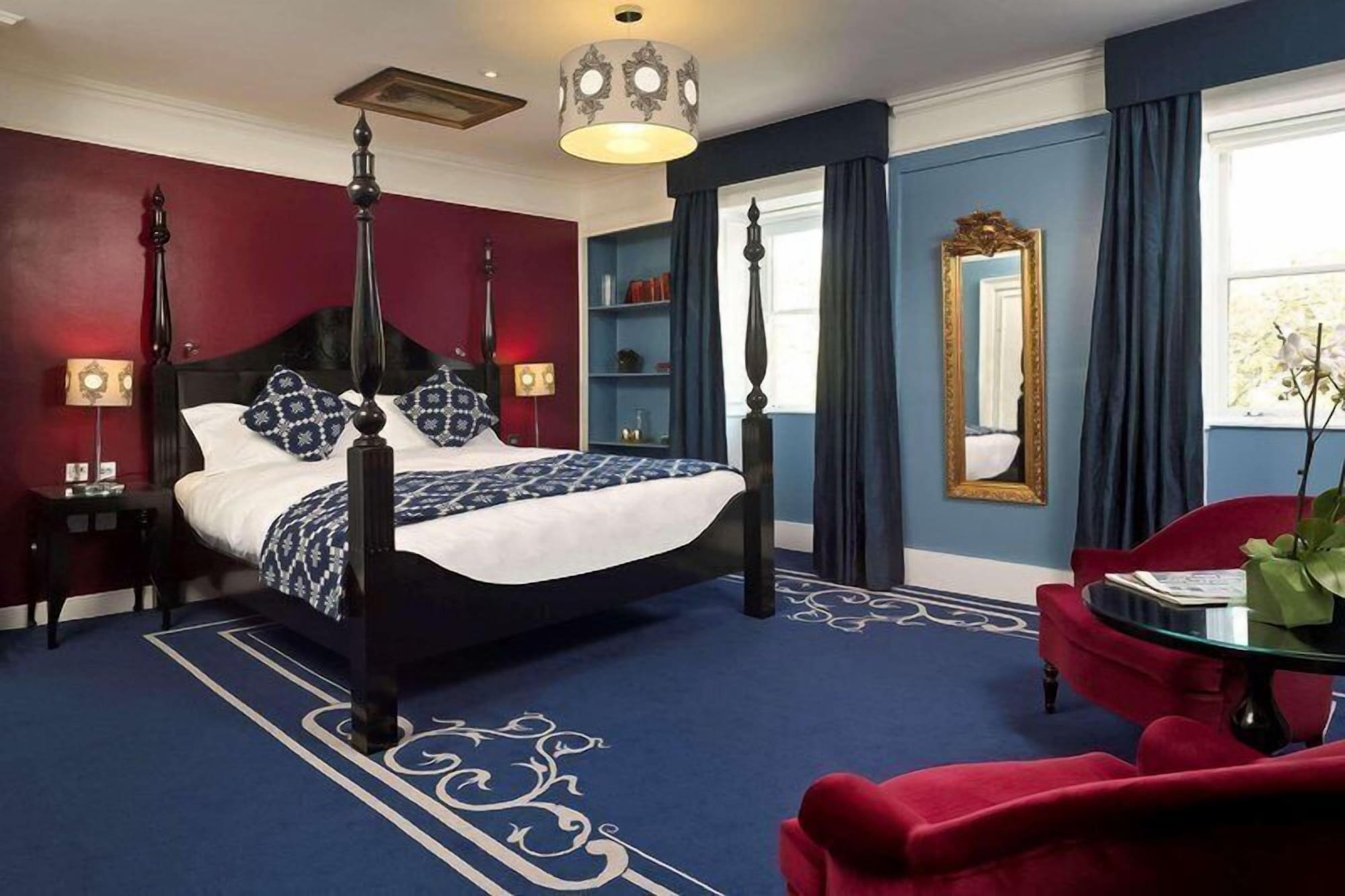DELUXE, KING BED, CITY VIEW