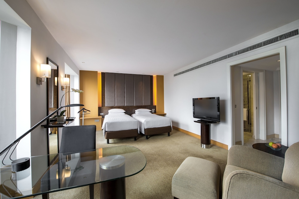 GRAND HYATT JAKARTA 29/77
