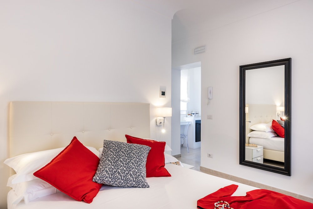 Lemoni Suite 40/56