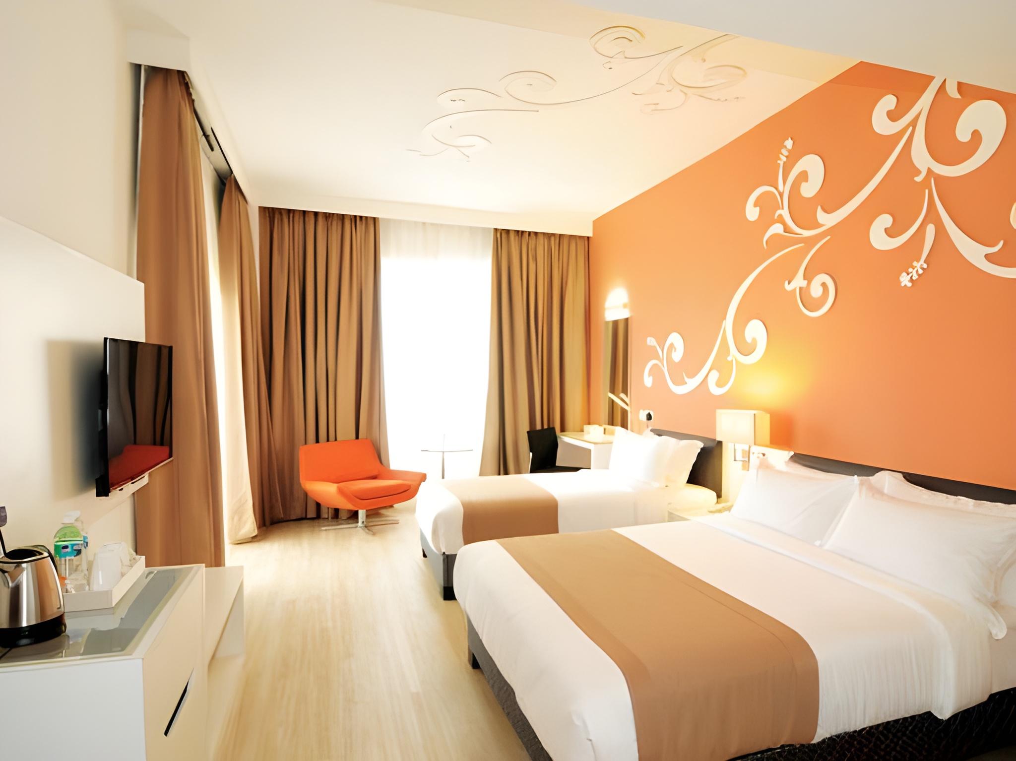 غرفة ديلوكس بشرفة، Kings Green Hotel 2/2