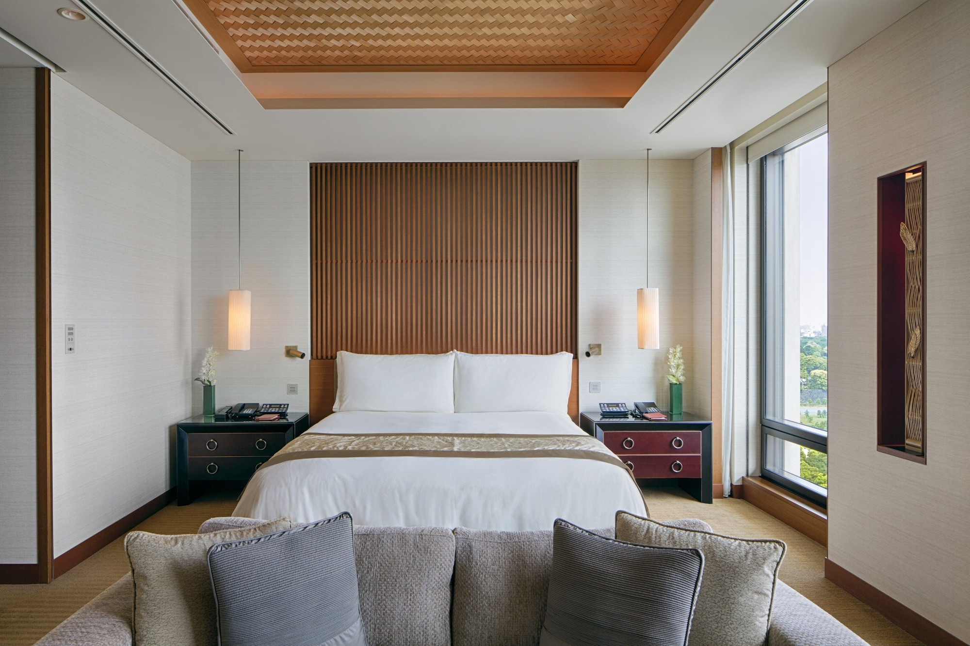 GRAND, GARDEN, PREMIER, KING BED