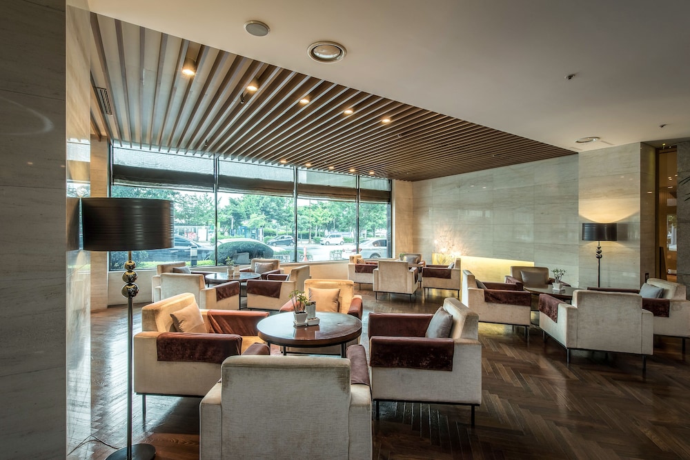Shangria Beach Tourist Hotel 43/50