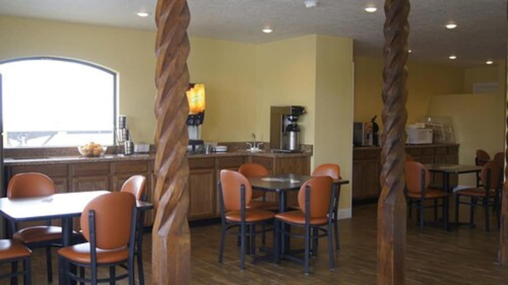 restaurant-cafeteria